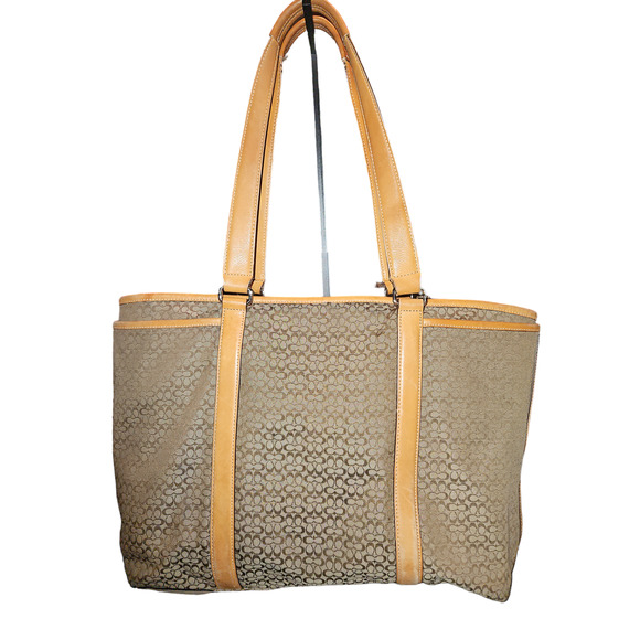 Coach Handbags - Coach Tote Bag large 20x17 est